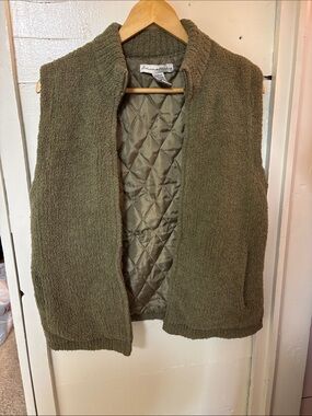 Madison & Berkeley Olive Quilted-Lined Sherpa Vest